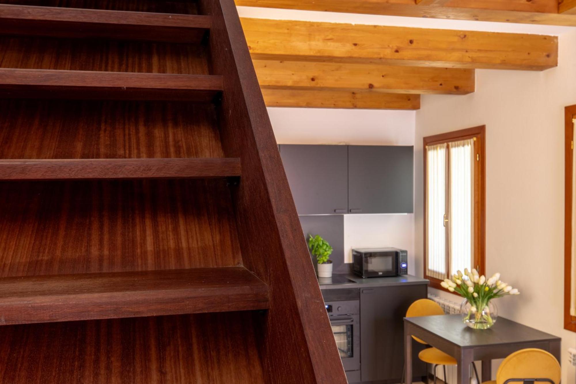 Tintoretto Cozy Duplex R&r Apartment *